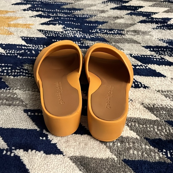 Gentle Souls by Kenneth Cole Gisele Wedge Slide Sandals - Picture 4 of 7